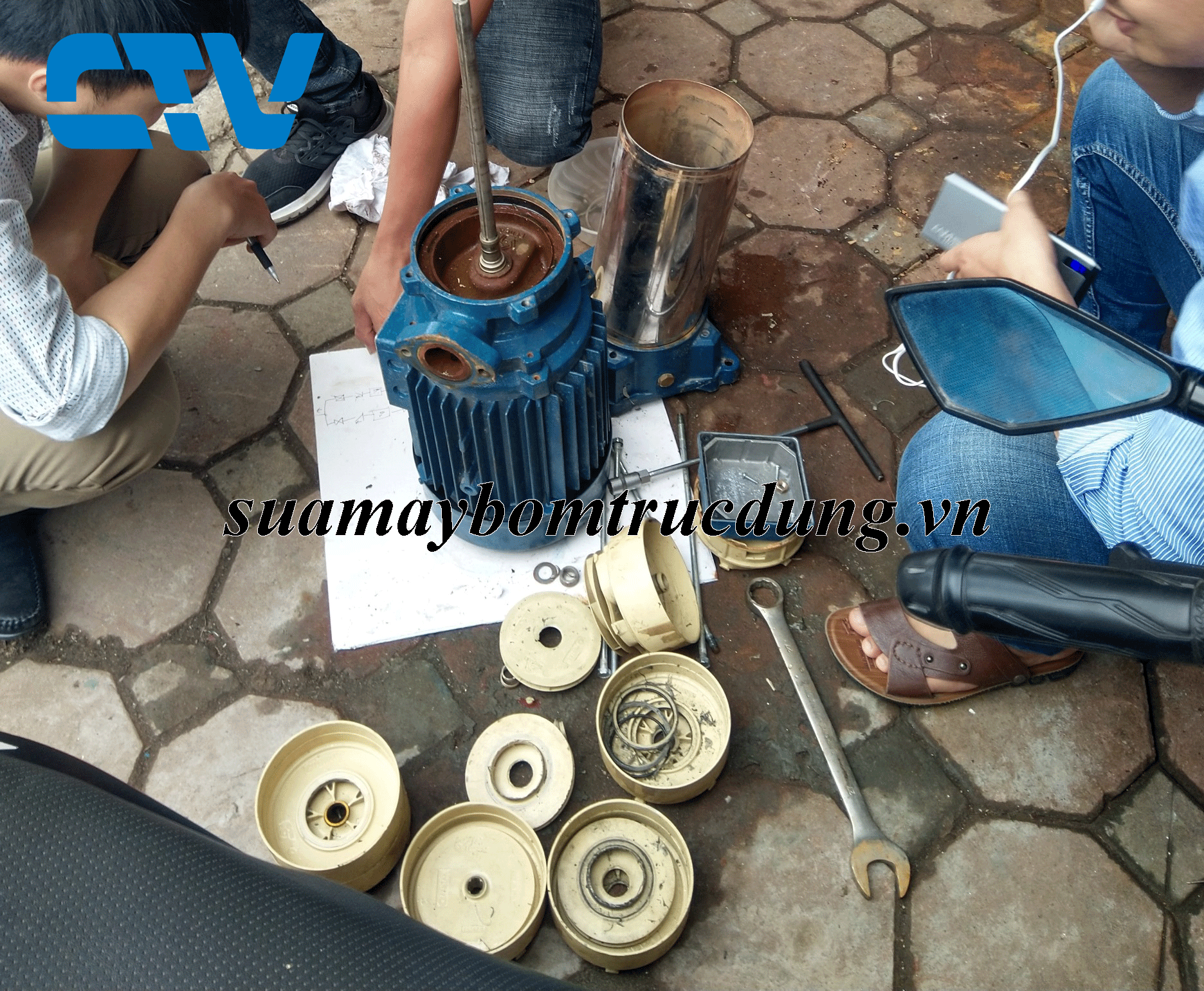 CTV - Cách tháo lắp máy bơm trục đứng Pentax U5V, U7V