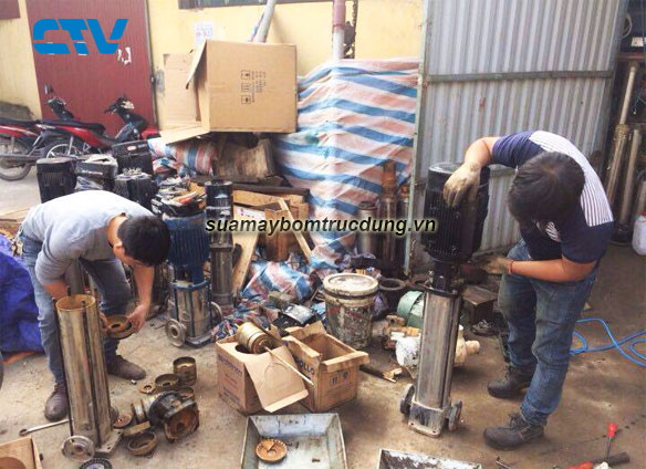 Máy bơm trục đứng không lên được nước là do đâu?