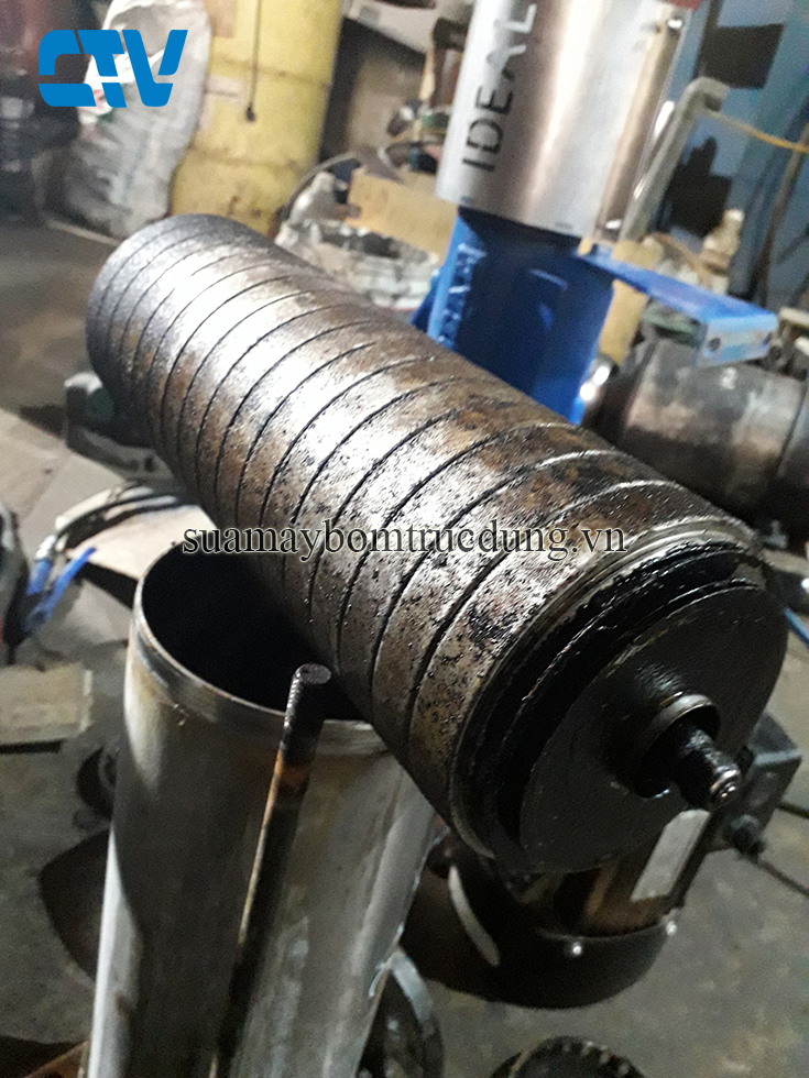 Sửa chữa, thay thế buồng máy bơm trục đứng uy tín, chất lượng